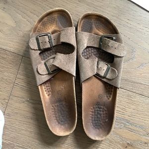 Slides 10 (size down a size or half) GUC